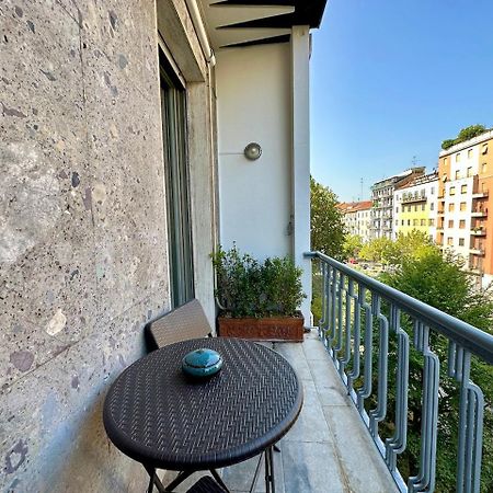 Lux Contemporary Flat - Porta Romana ミラノ エクステリア 写真